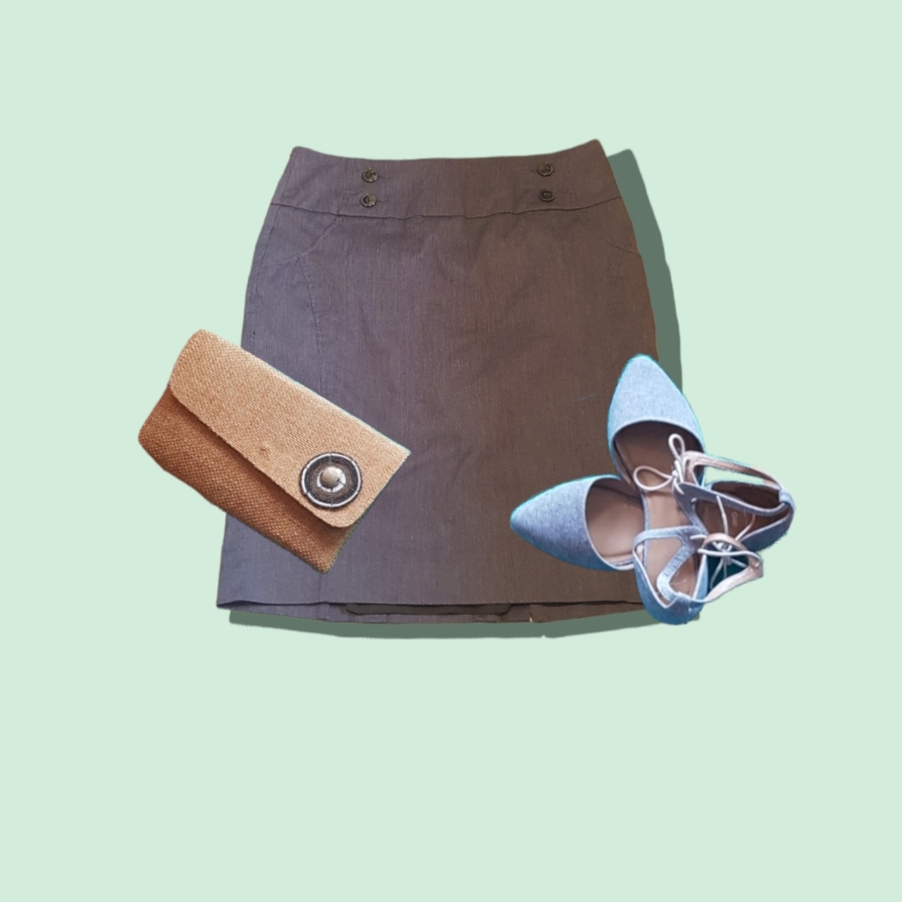 Classic pencil skirt size 14 with front button details